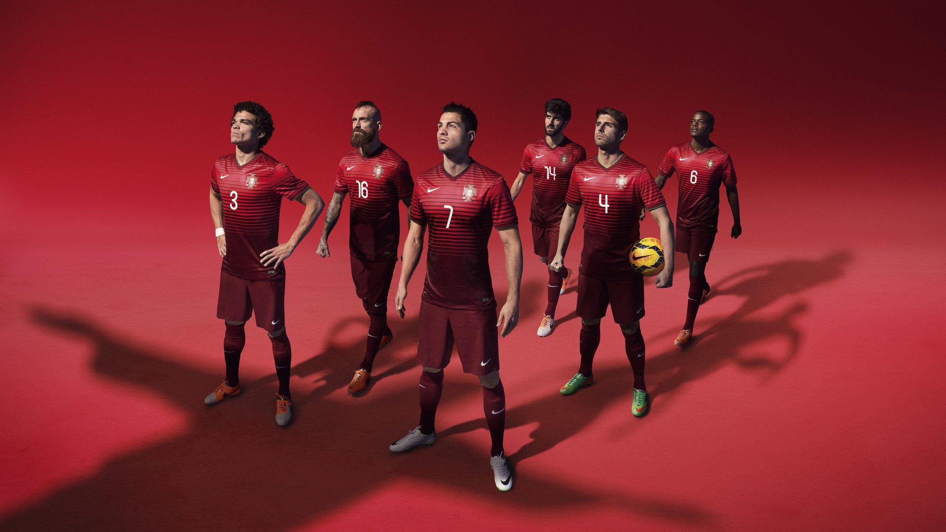 里尔球员格雷尔遭遇伤病，暂时告别场地，格里格尔